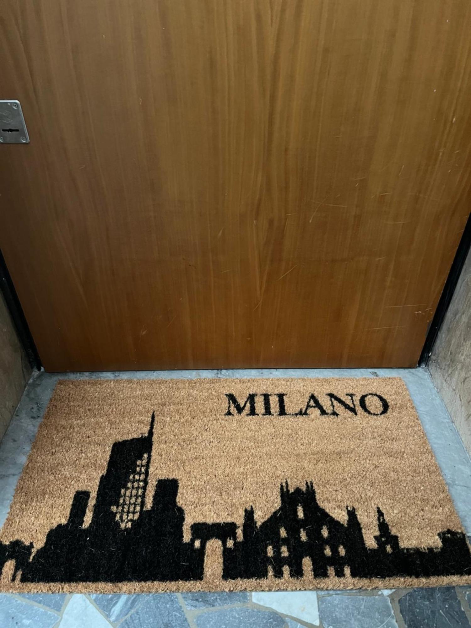 Duomo Charme Apartment Мілан Екстер'єр фото